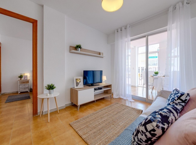 Återförsäljning - Lägenhet - Torrevieja - mar azul