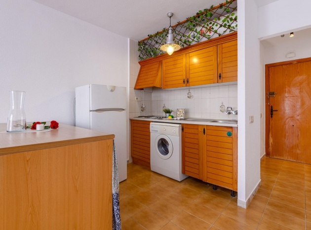 Återförsäljning - Lägenhet - Torrevieja - mar azul