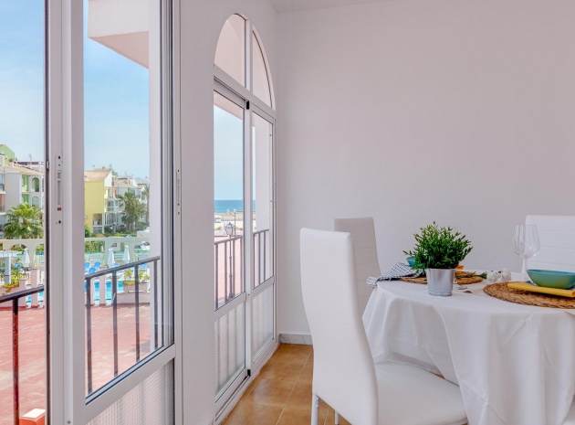 Återförsäljning - Lägenhet - Torrevieja - mar azul