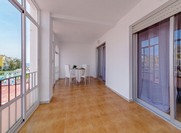 Återförsäljning - Lägenhet - Torrevieja - mar azul