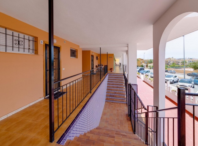 Återförsäljning - Lägenhet - Torrevieja - mar azul