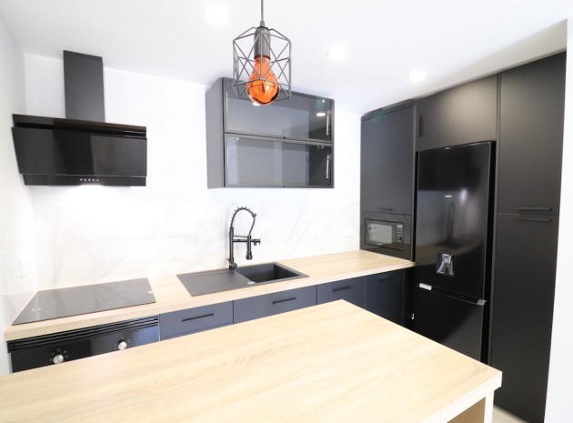 Resale - Apartment - Playa Flamenca - parque del duque