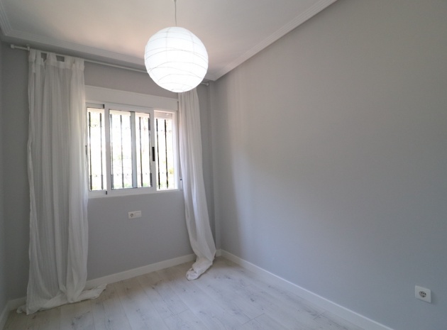 Resale - Apartment - Playa Flamenca - parque del duque