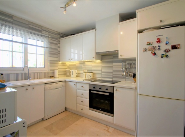 Resale - Townhouse - Villamartin - Res. Sevilla