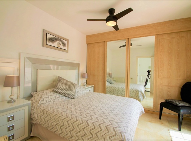 Resale - Townhouse - Villamartin - Res. Sevilla