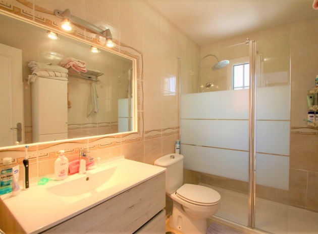 Resale - Townhouse - Villamartin - Res. Sevilla