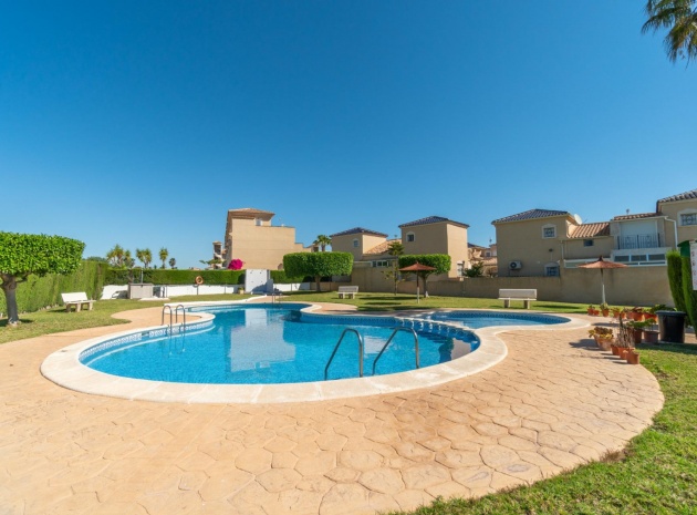 Resale - Villa - Los Altos - Res. Don Sancho