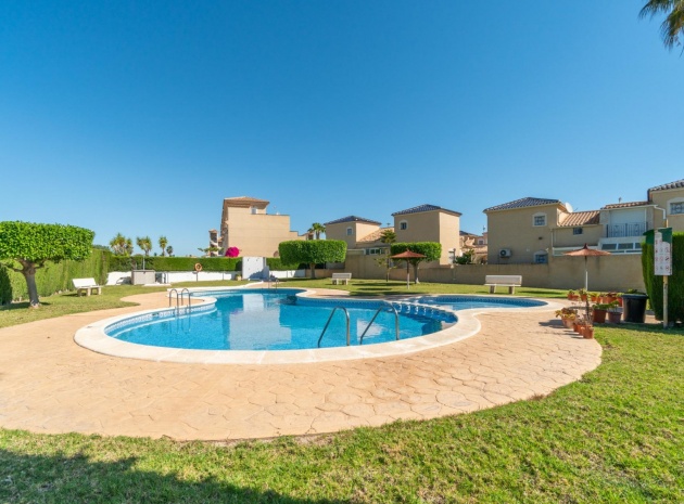 Resale - Villa - Los Altos - Res. Don Sancho