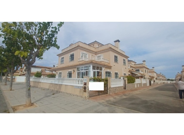 Resale - Villa - Torre de la Horadada - beachside torre de la horadada