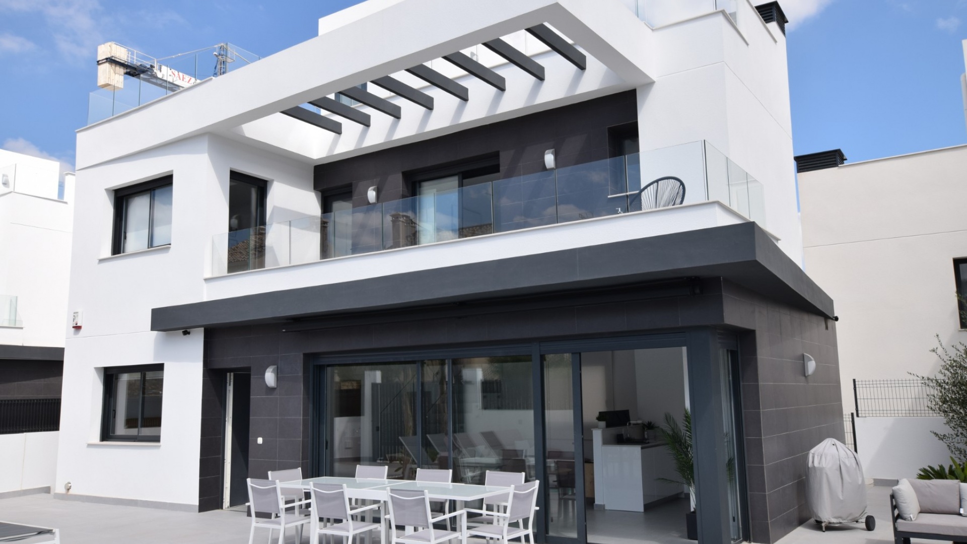 Resale - Villa - Algorfa - La Finca golf resort