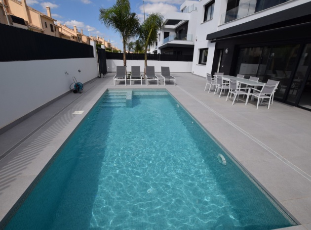 Resale - Villa - Algorfa - La Finca golf resort