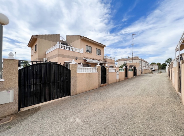 Wiederverkauf - Villa - Villamartin