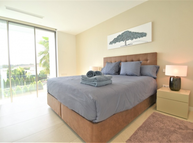 Resale - Villa - Las Colinas Golf Resort