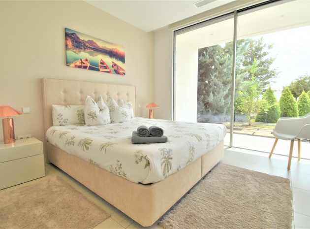 Resale - Villa - Las Colinas Golf Resort