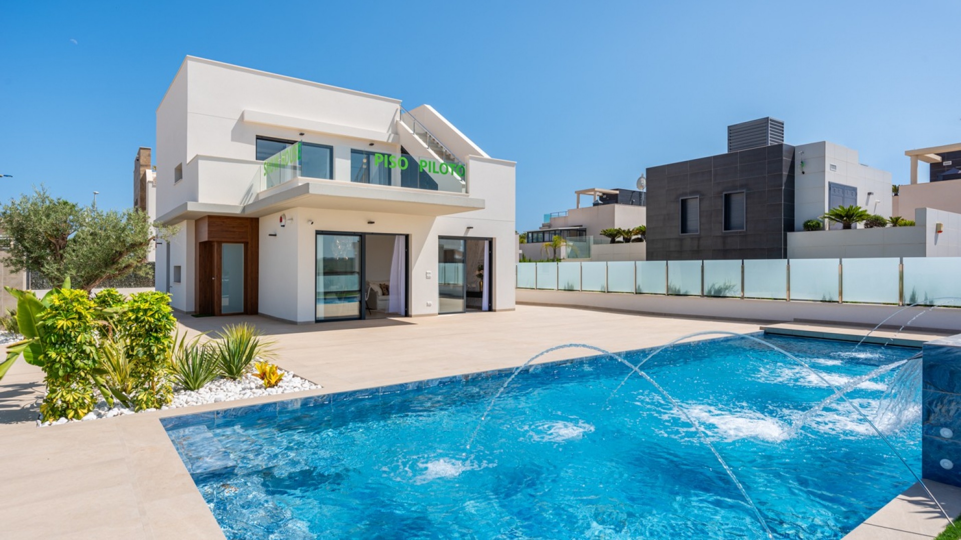 Nieuw gebouw - Villa - Cabo Roig