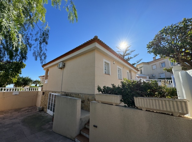 Resale - Villa - San Miguel de Salinas - torrestrella