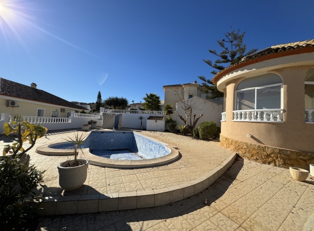 Resale - Villa - San Miguel de Salinas - torrestrella