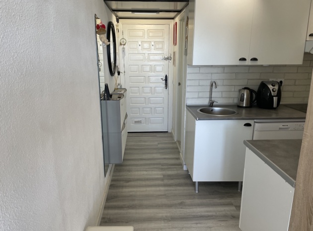 Resale - Apartment - Torrevieja - San Luis