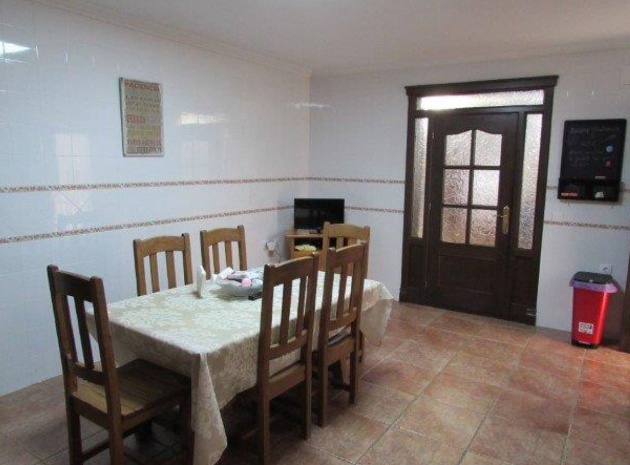 Resale - Country Property - Dolores