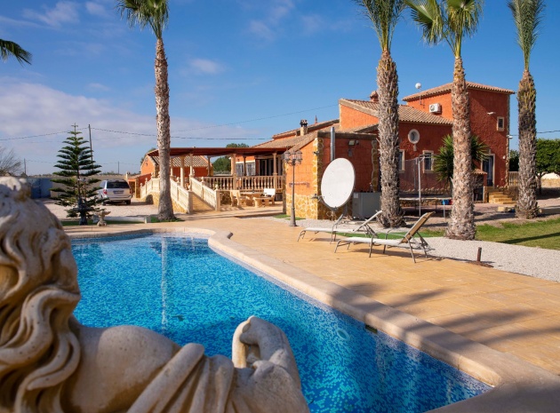 Återförsäljning - Country Property - Dolores