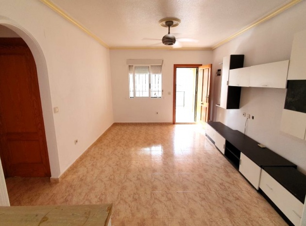 Resale - Villa - Los Altos