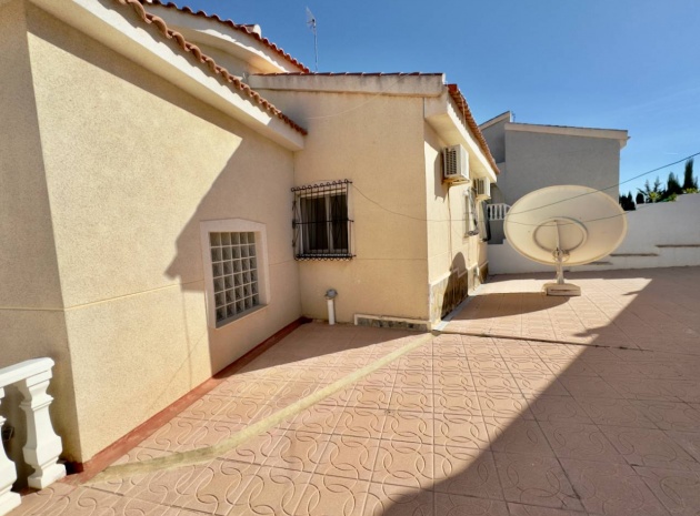 Resale - Villa - Rojales