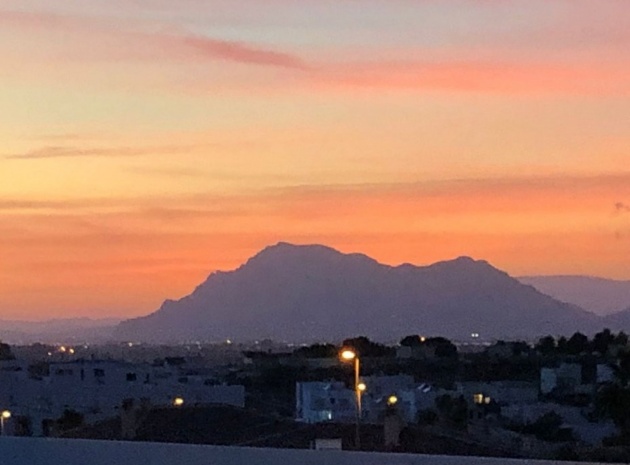 Återförsäljning - Villa - Ciudad Quesada - Rojales