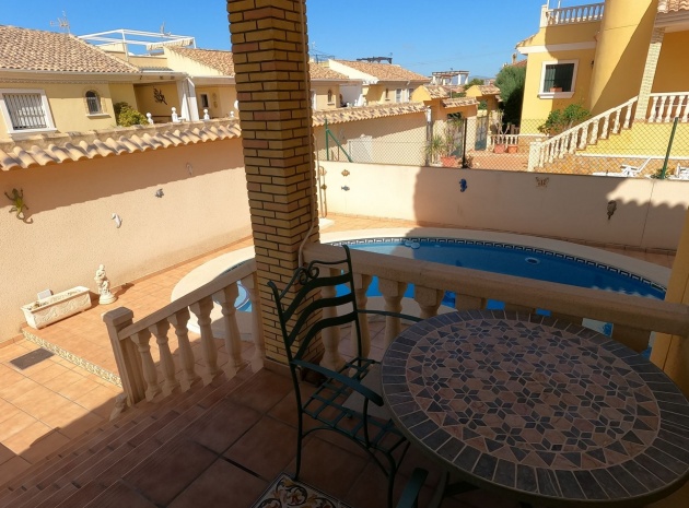 Resale - Villa - Algorfa