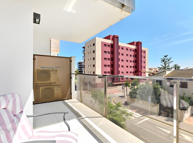 Återförsäljning - Lägenhet - Mil Palmeras