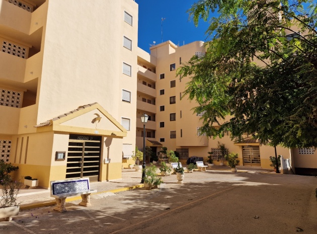 Resale - Apartment - Guardamar del Segura - Mercadona Area