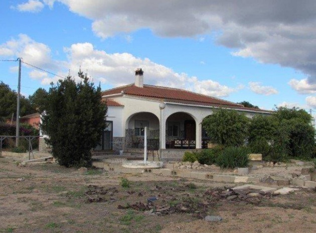 Resale - Country Property - Dolores
