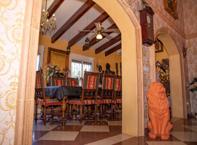 Återförsäljning - Country Property - Dolores