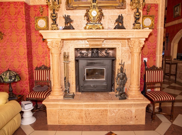 Återförsäljning - Country Property - Dolores