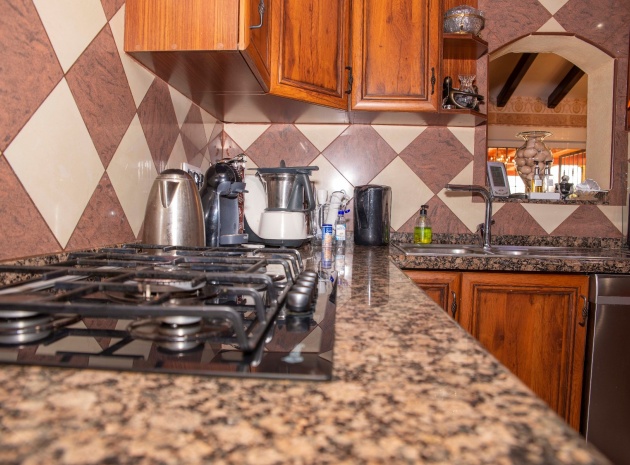 Återförsäljning - Country Property - Dolores