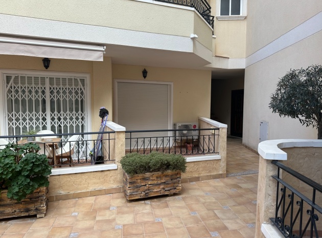 Resale - Apartment - Jacarilla