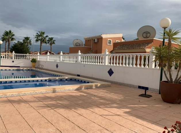 Resale - Villa - Guardamar del Segura - El Raso