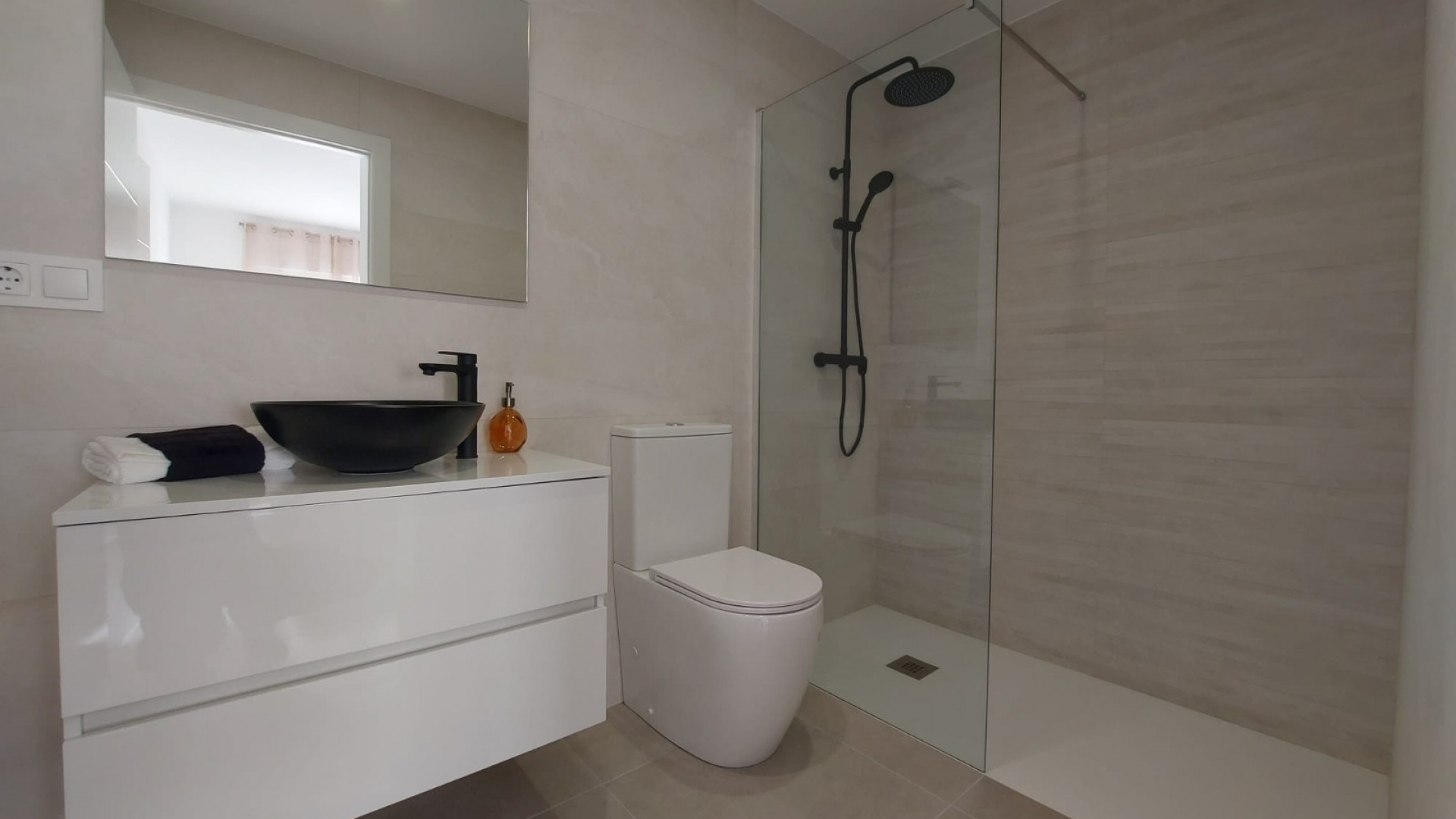 Neubau - Villa - Roldan