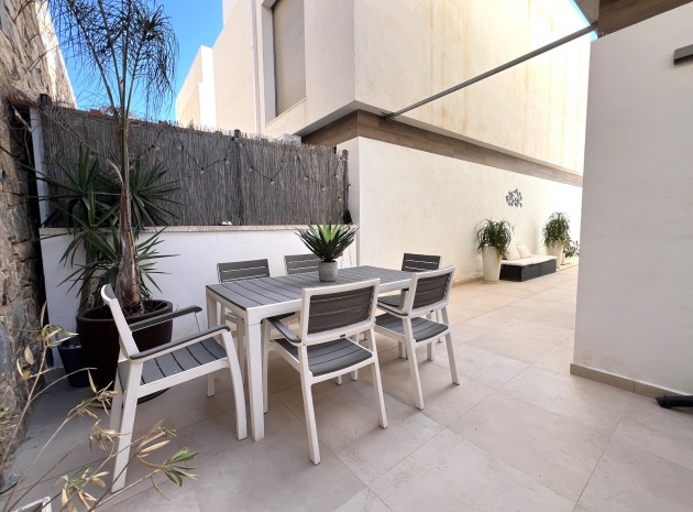 Resale - Villa - Villamartin