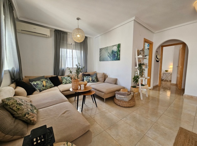 Resale - Townhouse - La Florida  - Al Andalus