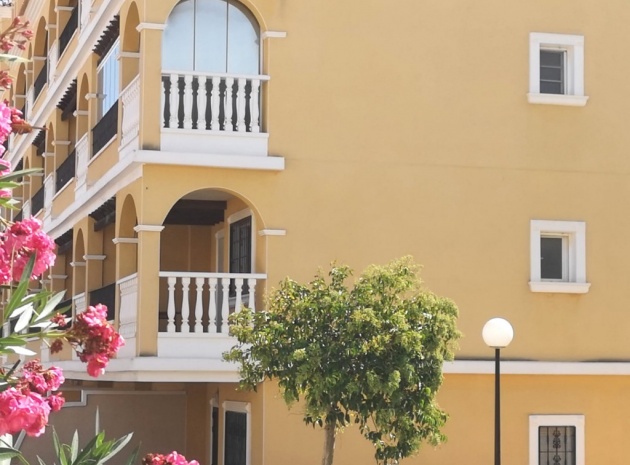 Resale - Apartment - Villamartin - Fontana Golf