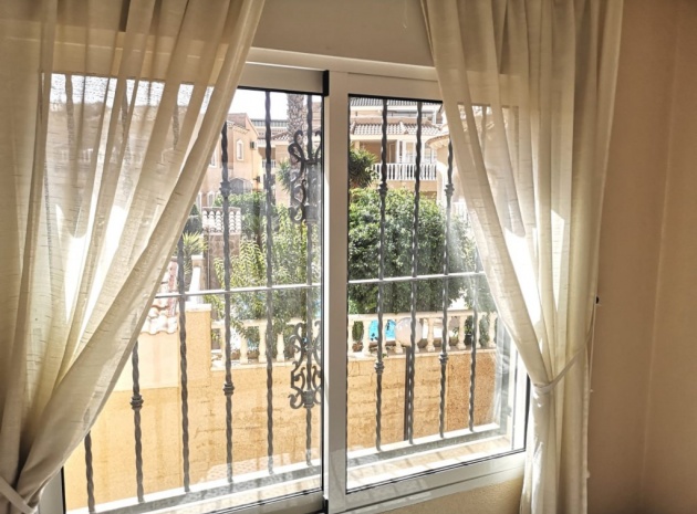 Resale - Apartment - Villamartin - Fontana Golf