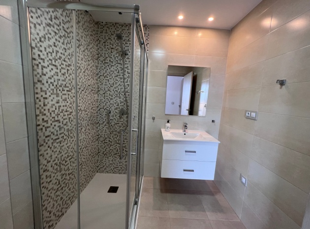 Återförsäljning - Lägenhet - Campoamor