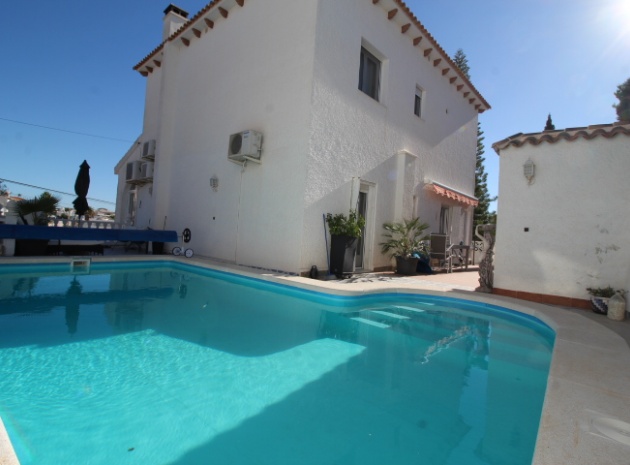 Resale - Villa - Villamartin - blue lagoon