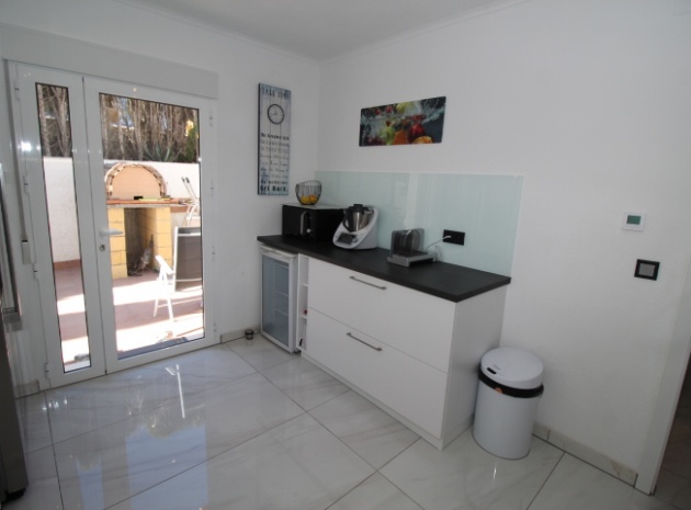 Resale - Villa - Villamartin - blue lagoon