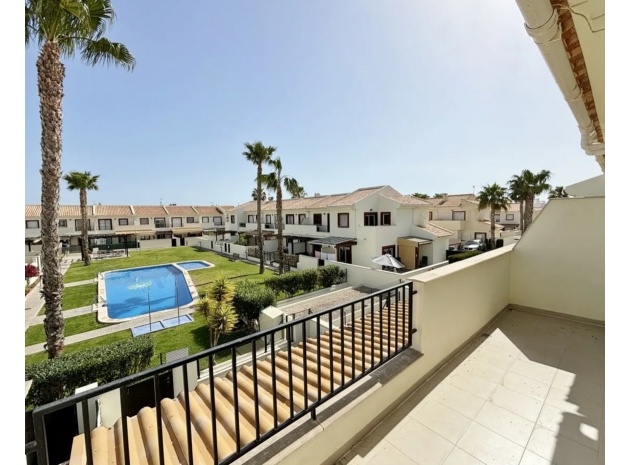 Resale - Townhouse - Ciudad Quesada