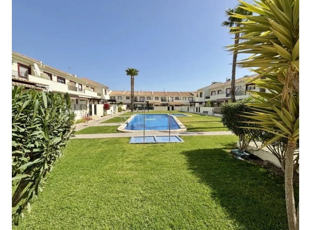 Resale - Townhouse - Ciudad Quesada