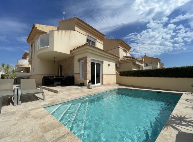 Resale - Villa - Playa Flamenca